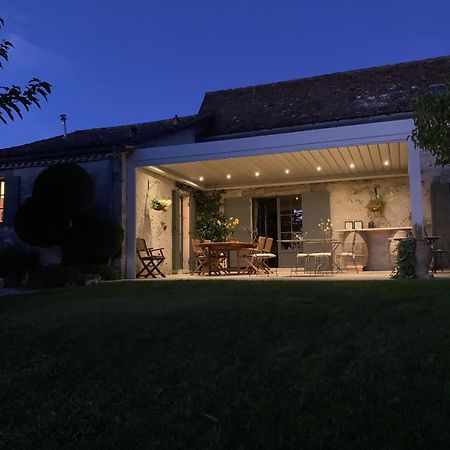 La Ferme Buissonniere Bardou Exterior foto