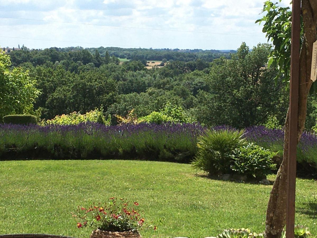 La Ferme Buissonniere Bardou Exterior foto