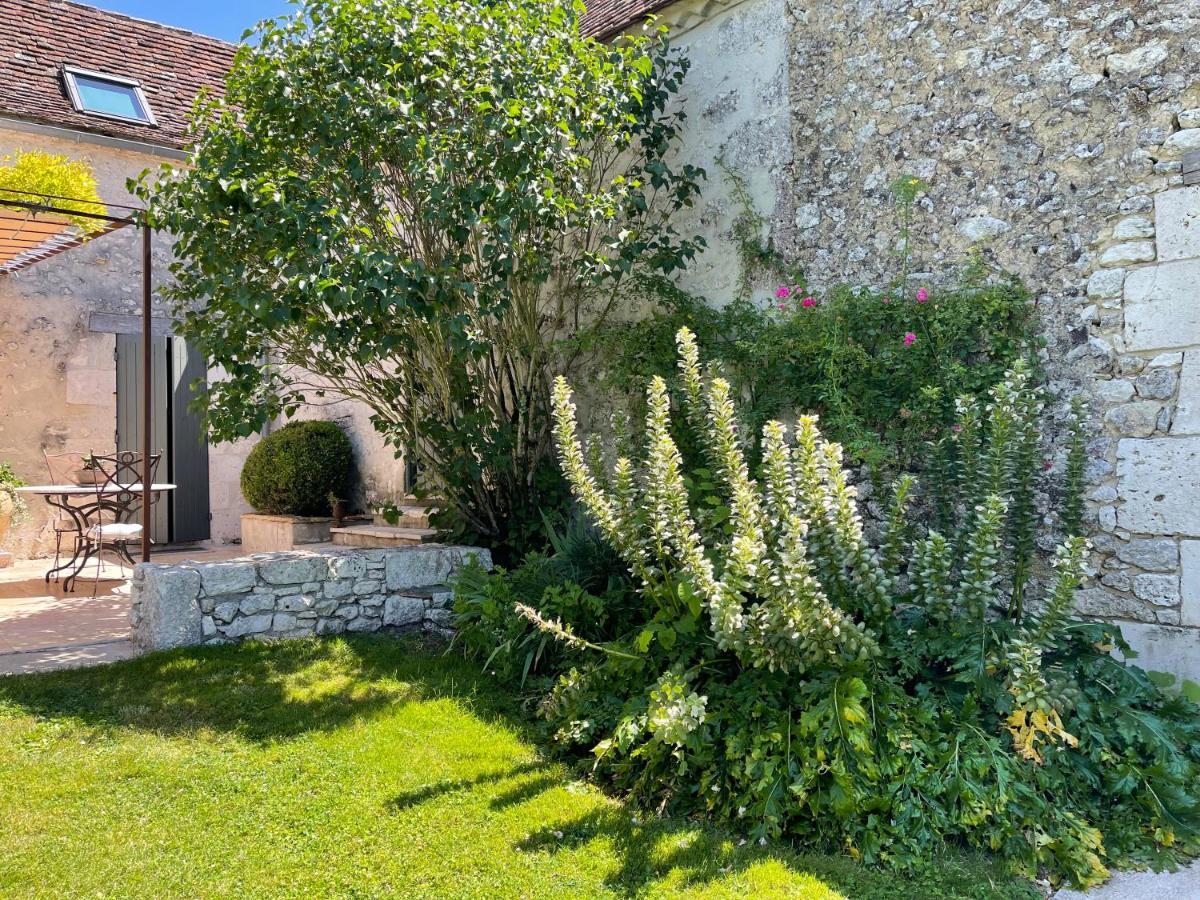 La Ferme Buissonniere Bardou Exterior foto