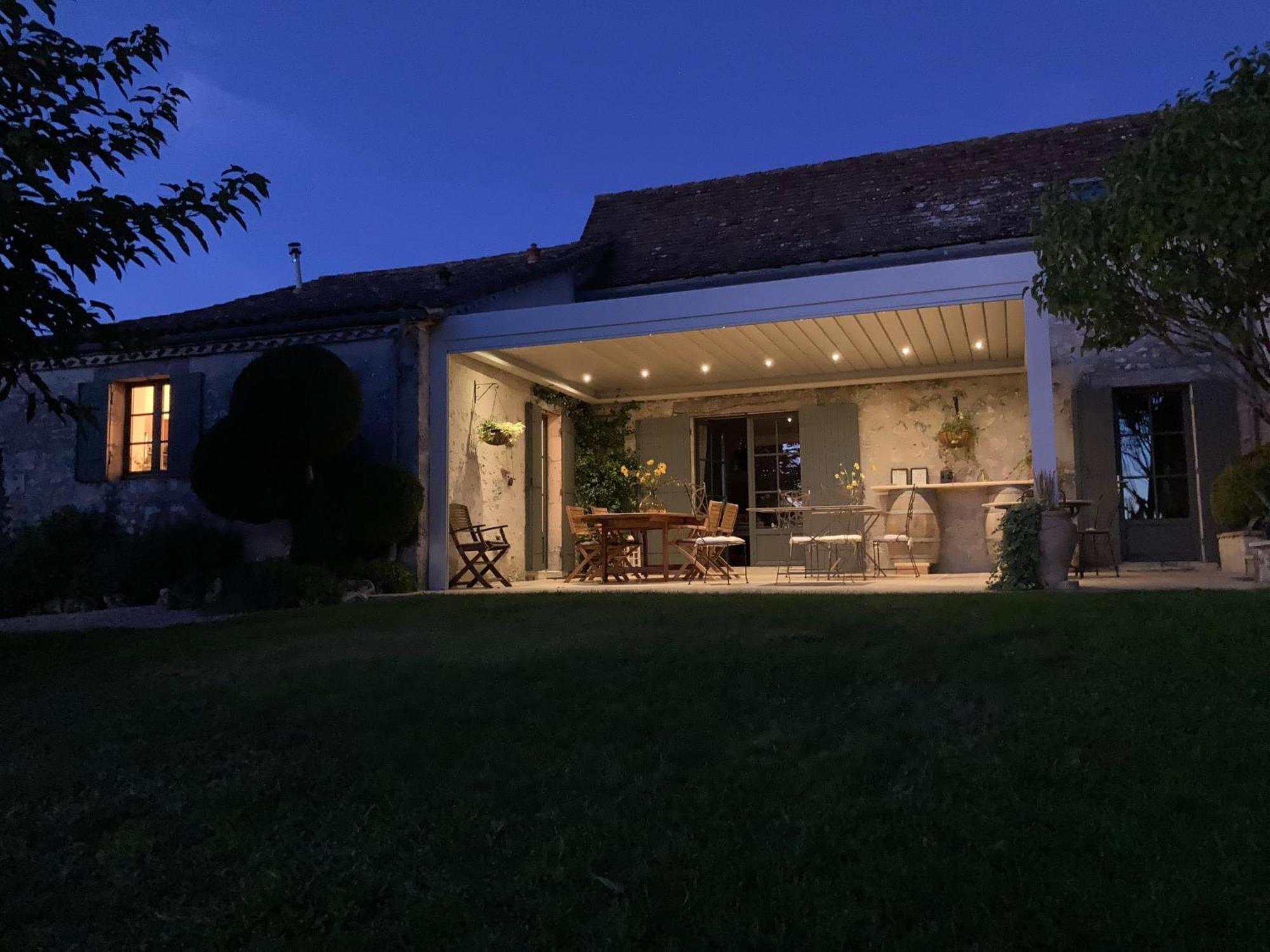La Ferme Buissonniere Bardou Exterior foto